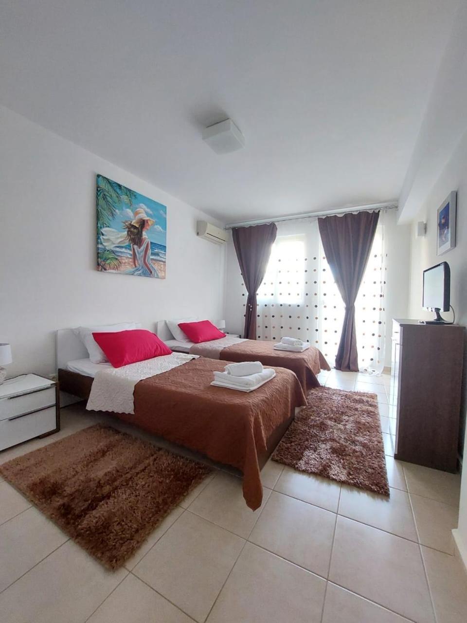 Infinity Night Villa 干尼亞 外观 照片